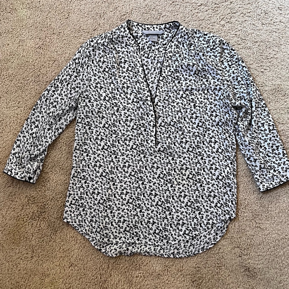 H&M Black/White Blouse Size Small